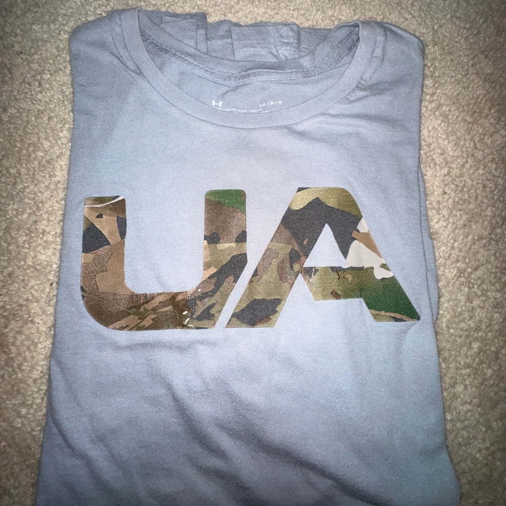 Under Armor camo tee!